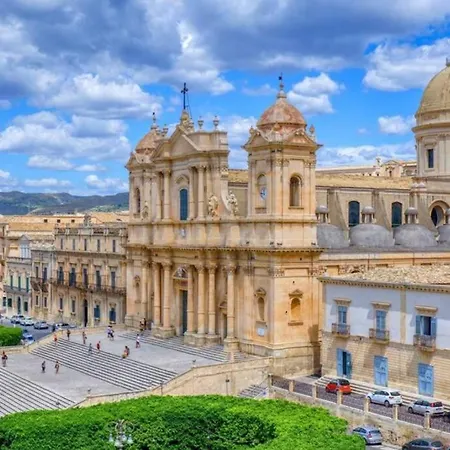 Apartament La Taverna Della Loggia Avola